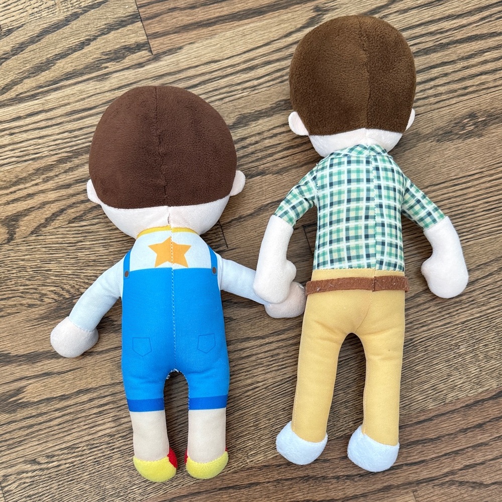 Cocomelon Plus Dolls JJ - Picture 2 of 3